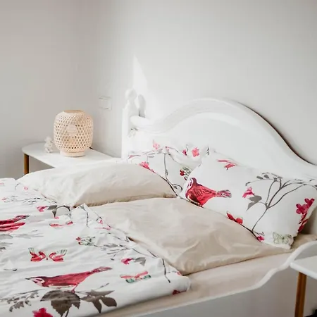アパート Gastehaus Seezeit Ferienwohnung 1 Neu Sallenthin